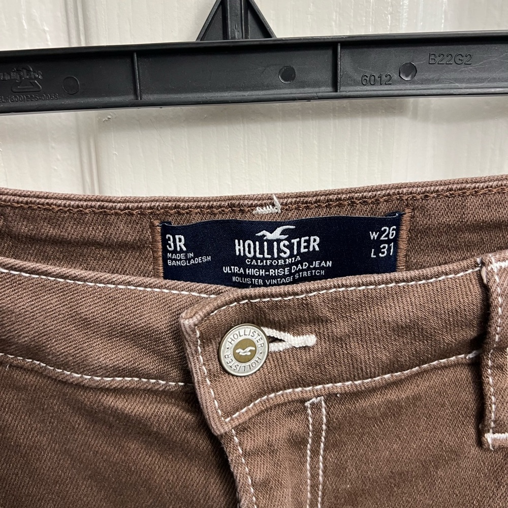 Women’s Hollister Brown Cargo Pants - Picture 4 of 4
